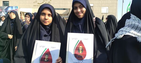 فریاد طنین انداز همبستگی دانش آموزان مشهدی 