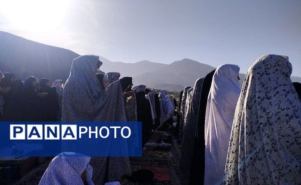  نماز عید سعید فطر در جوار شهدای شهر بار