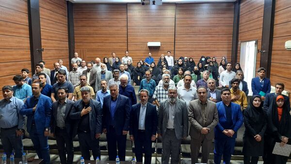 نشست صمیمانه اصحاب فرهنگ‌، هنر و رسانه شهرستان‌های اسلام آباد غرب و دالاهو 