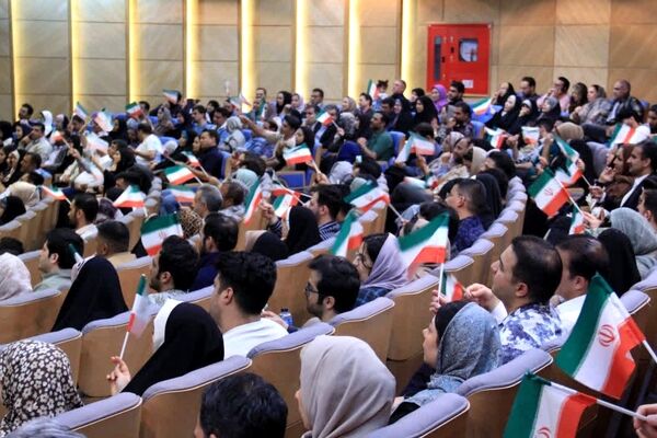 همایش تاب‌آوری زوجین جوان در زندگی مشترک در تالار شهر مشهد مقدس