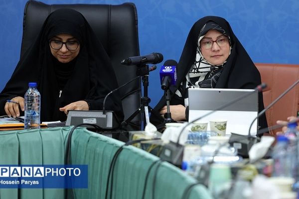 لزوم توجه به خودآگاهی والدین/ اهمیت نقش خانواده در تربیت فرزندان و کنترل و کاهش آسیب‌های اجتماعی