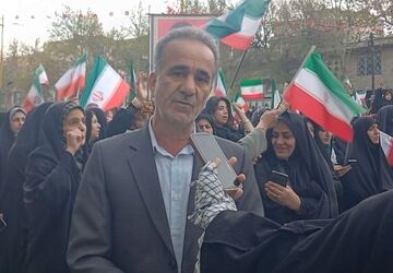 مراسم حمایت از رزمندگان و تکریم خانواده های معظم شهدا و ایثارگران درخرم آباد