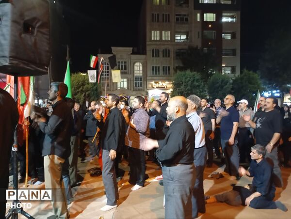 هفتمین شب از مراسم عزاداری امام حسین در حسینیه امام خامنه ای در قاب پانا