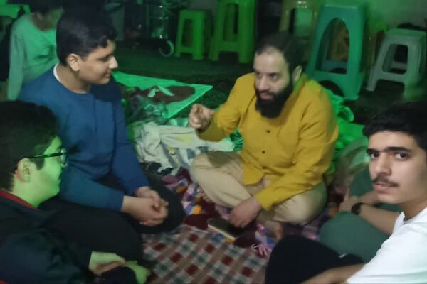 اولین روز حضور پسران ناحیه دو شهرری در مراسم معنوی اعتکاف 