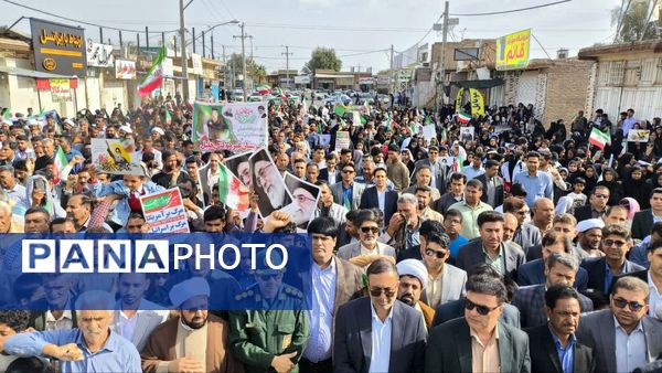 جلوه‌ای از وحدت؛ خروش مردم رودبار جنوب در راهپیمایی ۲۲ بهمن ۱۴۰۴