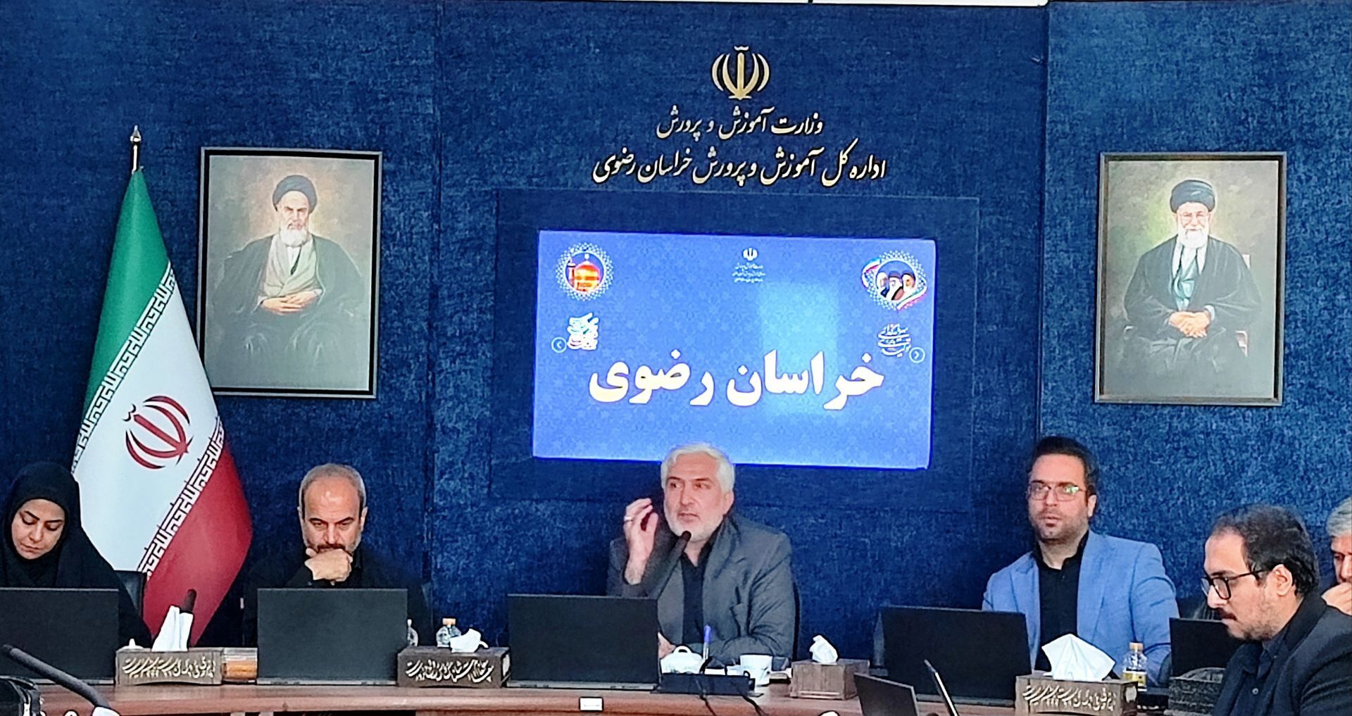 نظام آموزشی در مسیر نوسازی؛ از آموزش سنتی تا یادگیری مبتنی بر فناوری‌های نوین