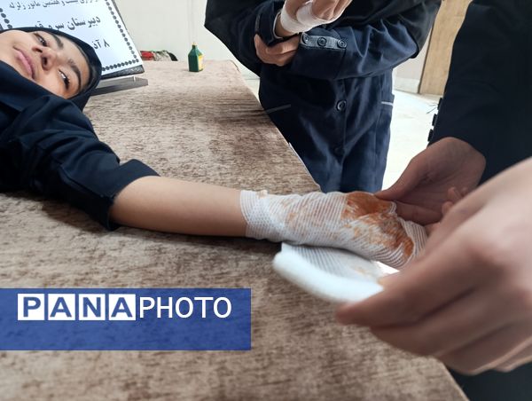 بیست‌وهفتمین مانور سراسری زلزله و ایمنی در دبیرستان میرزا جعفر سروقد