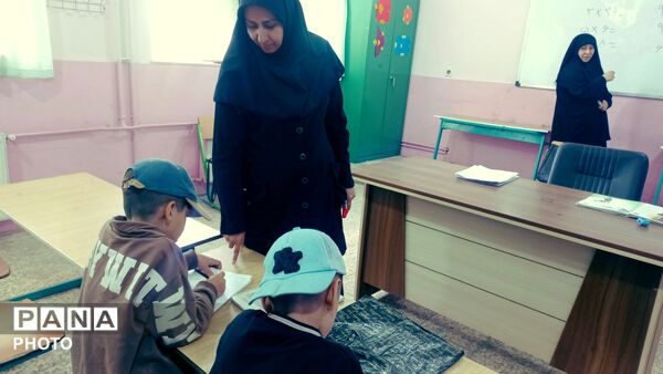 پویش «معلمِ میدان» در ناحیه ۴ کرج