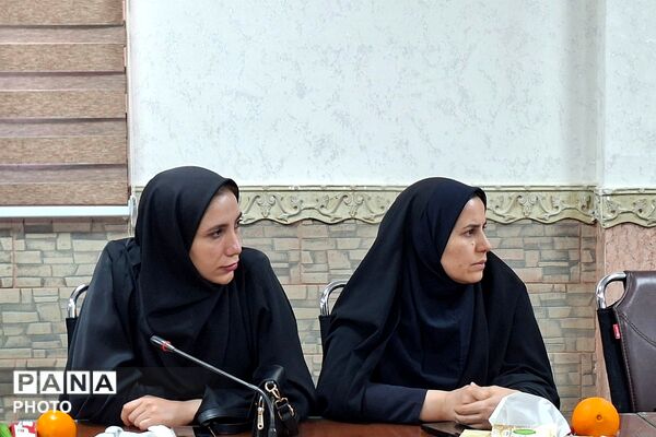قدردانی از مربیان و مدیران منتخب طرح‌های آموزشی کودکستان‌های شهرستان قرچک