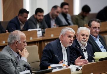 صالحی‌امیری: توسعه ایران آینده، از مسیر دریا می‌گذرد