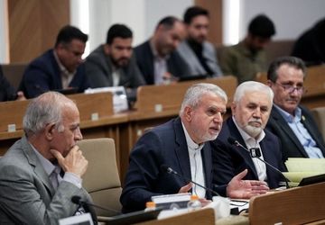 صالحی‌امیری: توسعه ایران آینده، از مسیر دریا می‌گذرد