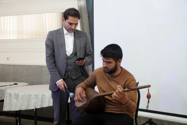 آوای سپاس 