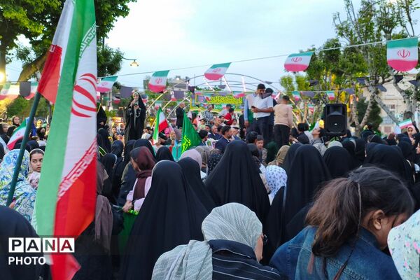 همایش مادر و دختری جان فدا در بهارستان دو