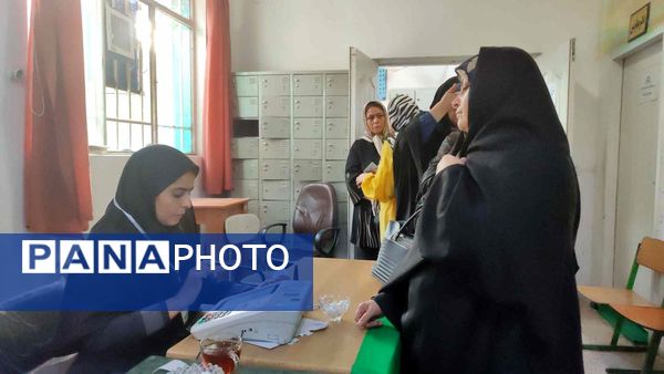 چهاردهمین دوره انتخابات ریاست‌جمهوری در دبستان مهندس رحمانی‌فرد مشهد 