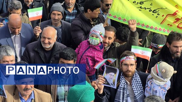 حضور پرشور مردم روستای اسد آباد در راهپیمایی ۲۲ بهمن