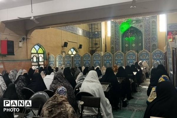 ماه مبارک رمضان، فرصتی برای منور شدن قلوب به نور قرآن