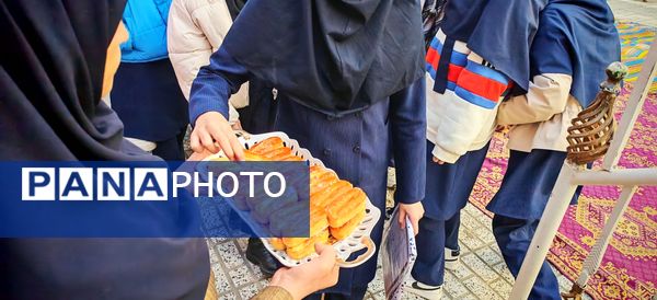 جشن ولادت صاحب الزمان در مدرسه صالحین 