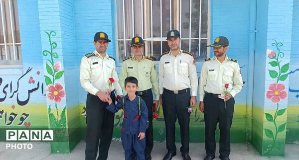 گرامیداشت هفته نیروی انتظامی در آموزشگاه شهید محمد منتظر قائم شهرستان خاتم