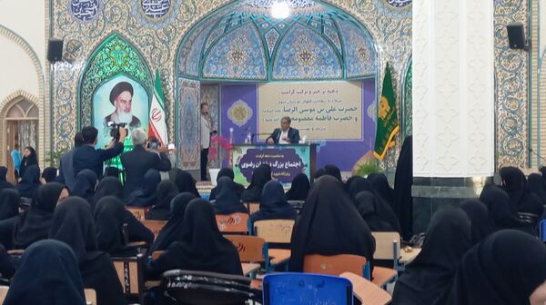 برگزاری اجتماع بزرگ دختران رضوی در شهرستان کاشمر 