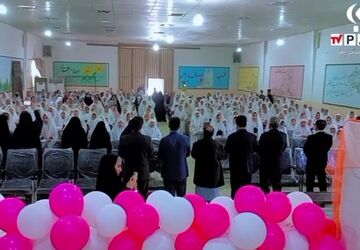 فرشتگان زمینی در قاب بندگی؛ جشن تکلیف دختران هیرمندی