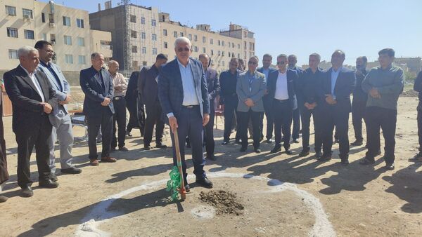 آیین کلنگ زنی آموزشگاه جعفر برزگر ناحیه یک مشهد