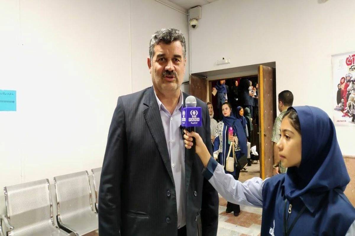 تقدیر از دانش‌آموزان برتر ورزشکار مدرسه ضحی ۲