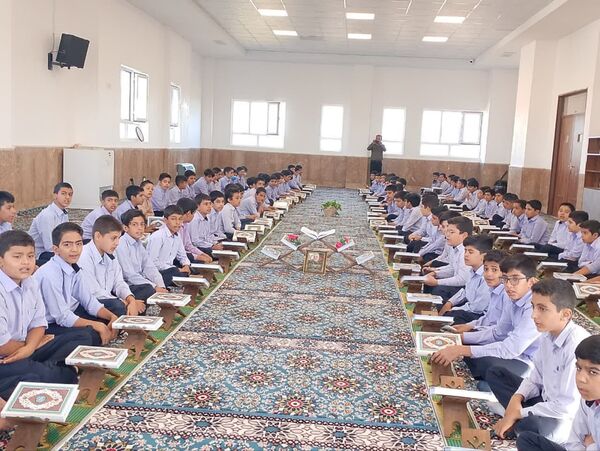 محفل انس با قرآن آموزشگاه شهید سیدمحمدکاظم حسینی‌پور