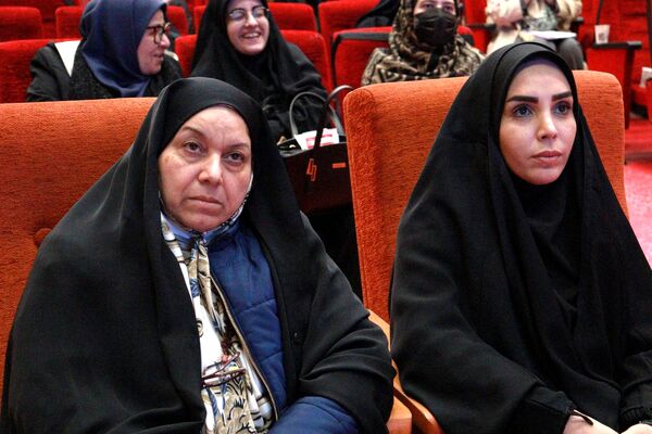 همایش رویداد سراسری «تهران، شهر نماز» با محوریت «نماز شکوفه‌ها» 