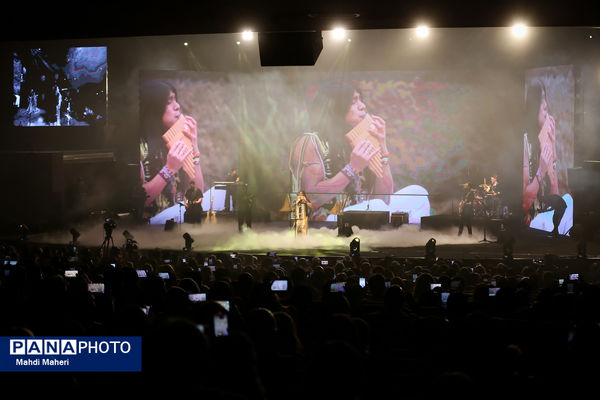 کنسرت لئو روخاس «پسر خورشید»