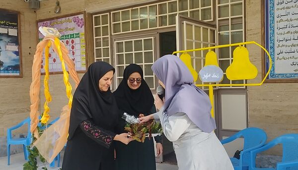 آغاز سال تحصیلی جدید و نواختن زنگ مهر در شهرستان خلیل‌آباد
