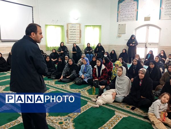 ششمین جلسه آموزش خانواده در دبستان نرجس 