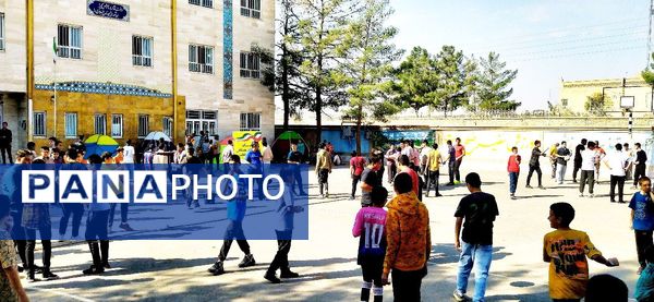 المپیاد درون مدرسه‌ای دبیرستان میثاق کاشمر 