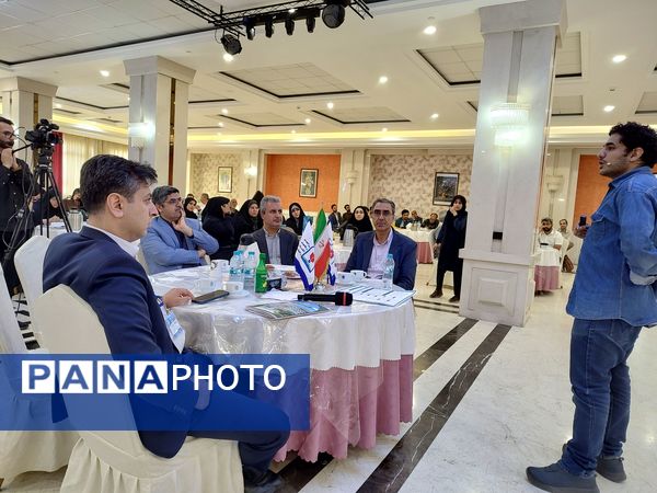 کارگاه راهبری نسل جدید ویژه معاونین پرورشی و مربیان ناحیه 3 مشهد