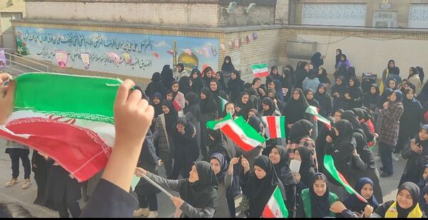 مراسم گرامیداشت شهدای مقاومت در دبیرستان گلشن آزادی مشهد