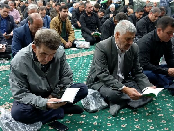برگزای مراسم شب قدر و نوزدهم ماه رمضان در امامزاده سید حمزه کاشمر