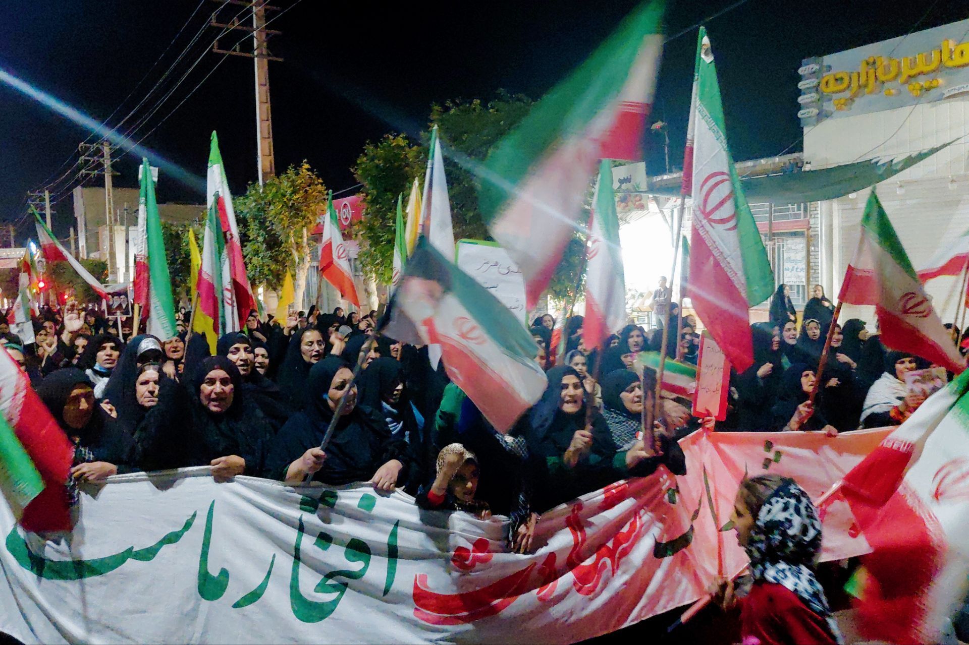خروش دوباره لردگانی‌ها در حمایت از آرمان‌های انقلاب