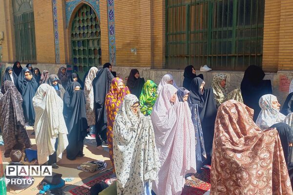 اقامه نماز جمعه ورامین در مسجد صاحب‌الزمان(عج)