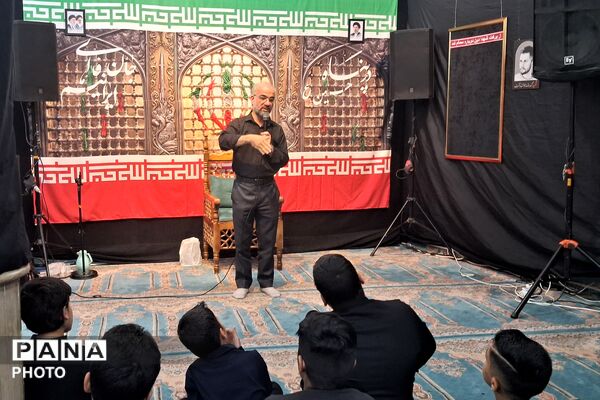 طنین نوای عاشورایی نوجوانان کازرونی در سوگواره «احلی من العسل»
