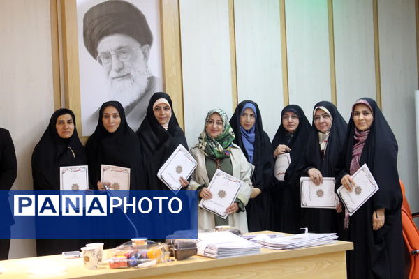 تجلیل از برترین‌های تدریس و یادگیری در جشن نوآوری و خلاقیت در آموزش