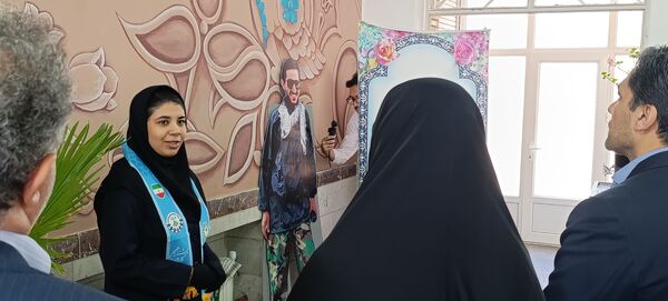 بازدید مدیرکل امور شاهد وزارت آموزش و پرورش از دبیرستان شاهد زینبه