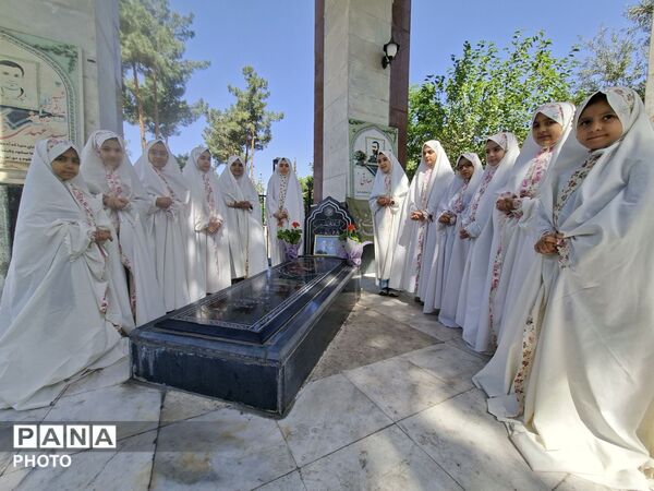 طنین اندازی سرود دختران میقات در مقتل شهید آرمان علی وردی