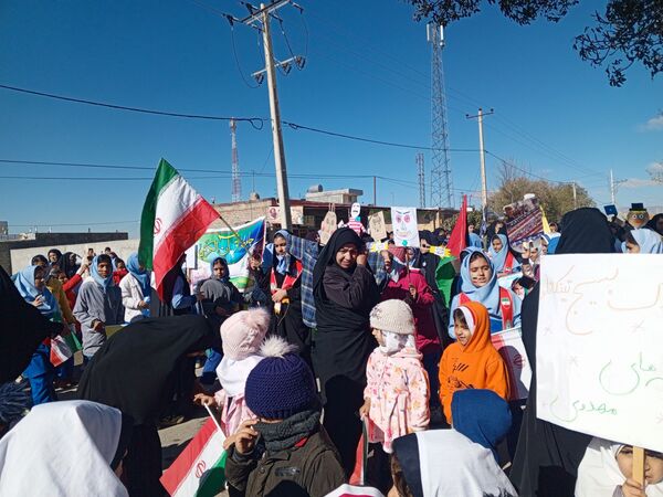 13 آبان غرور دانش‌آموزان ایرانی