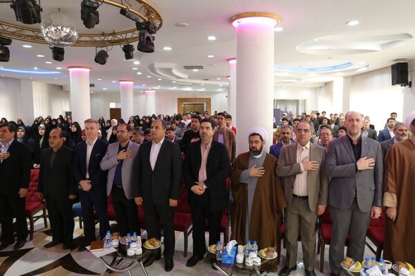 آیین تجلیل از برگزیدگان جشنواره قرآن عترت و نماز آذربایجان شرقی