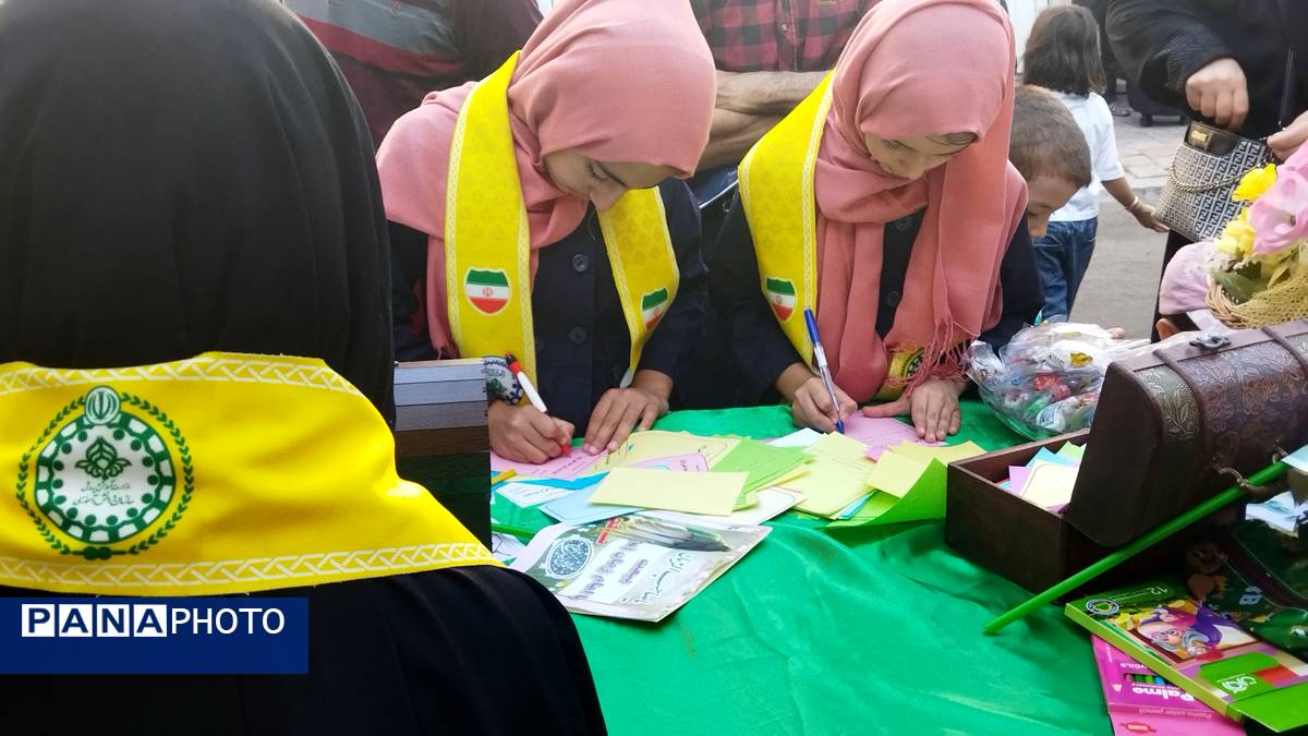 جشن وحدت و ولایت با حضور پرشور دانش‌آموزان اسکو