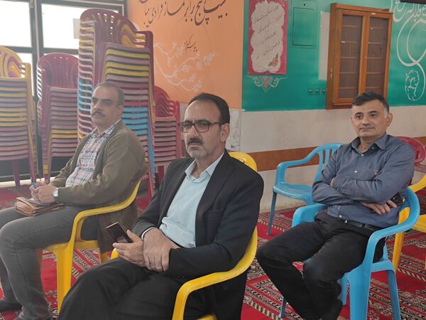 برگزاری جلسه آموزش خانواده در دبیرستان شاهد شهید قاسم سلیمانی