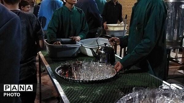هشتاد و پنجمین شب از فعالیت چایخانه فاطمه الزهرا در قاب پانا 