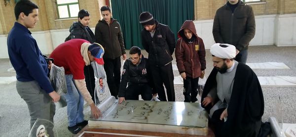 حضور دانش‌آموزان دبیرستان‌شهید بابایی در مراسمات ۱۲ بهمن
