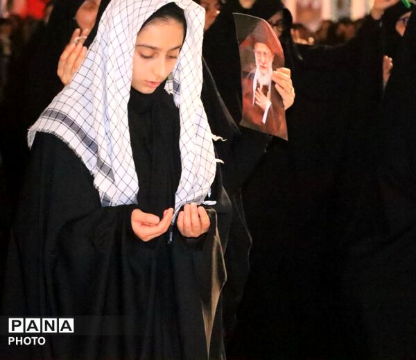 قاب هایی از یک بدرقه آسمانی ماندگار 