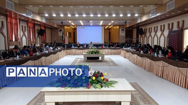 جلسه هم‌اندیشی معاونان و مربیان در خلیل آباد