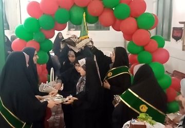 حالت پرواز؛ لحظاتی از خودسازی و تفکر در دل مسجد 